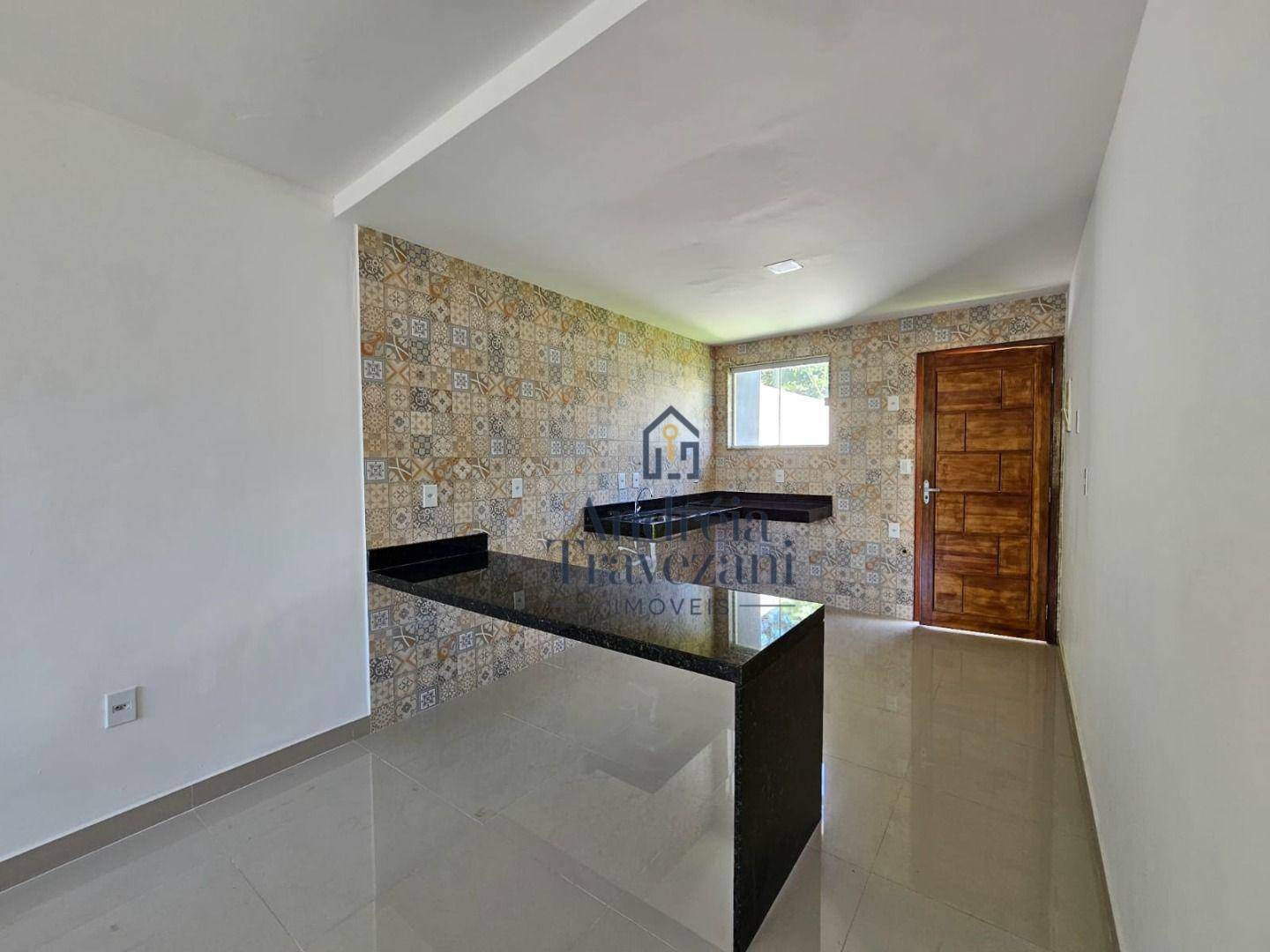 Casa à venda com 2 quartos, 60m² - Foto 6