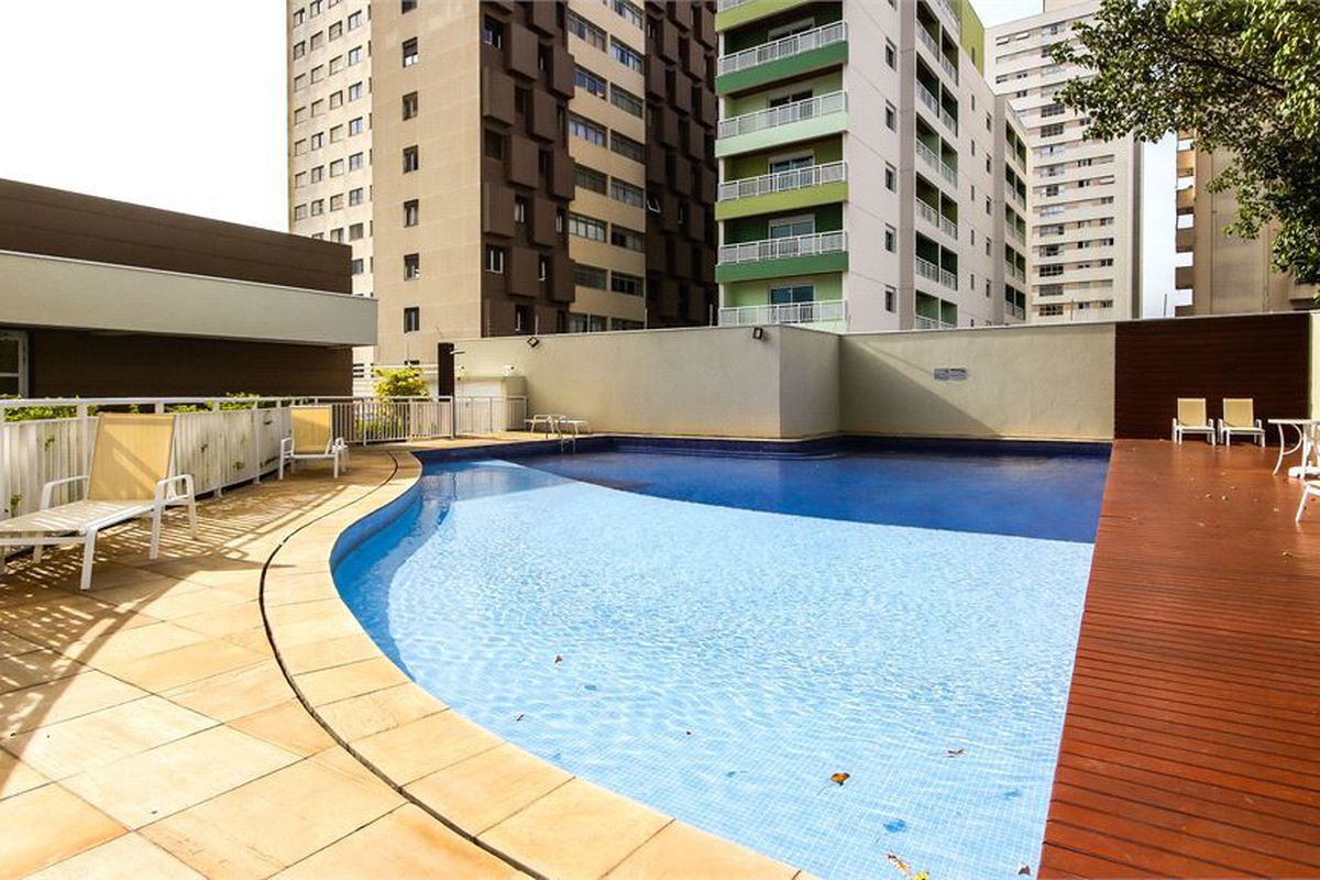 Apartamento à venda com 4 quartos, 200m² - Foto 7