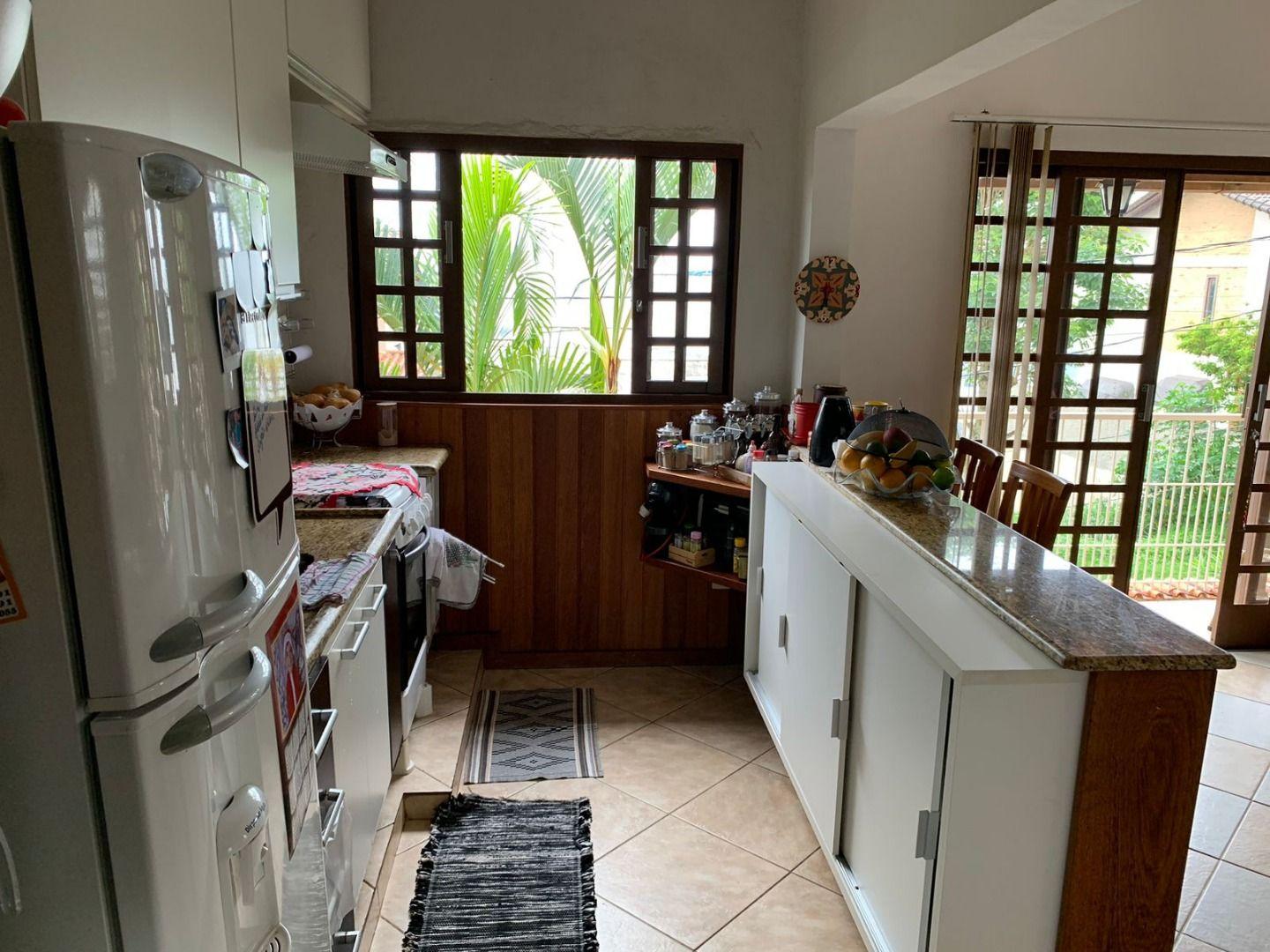 Casa à venda com 2 quartos, 188m² - Foto 6