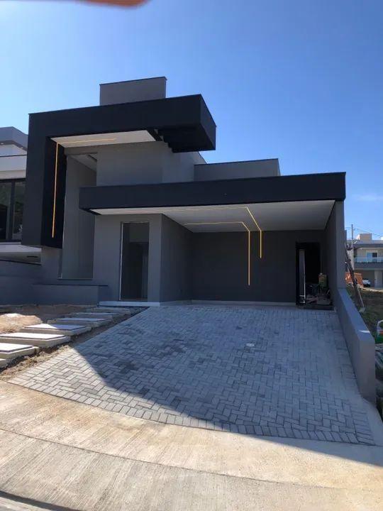 Casa de Condomínio à venda com 3 quartos, 209m² - Foto 1