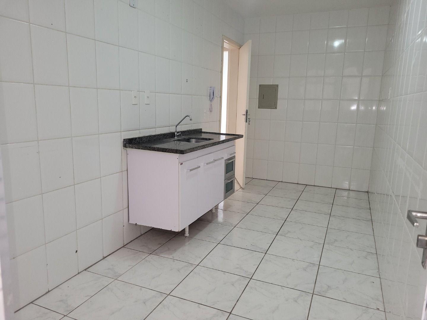 Apartamento à venda com 2 quartos, 72m² - Foto 7