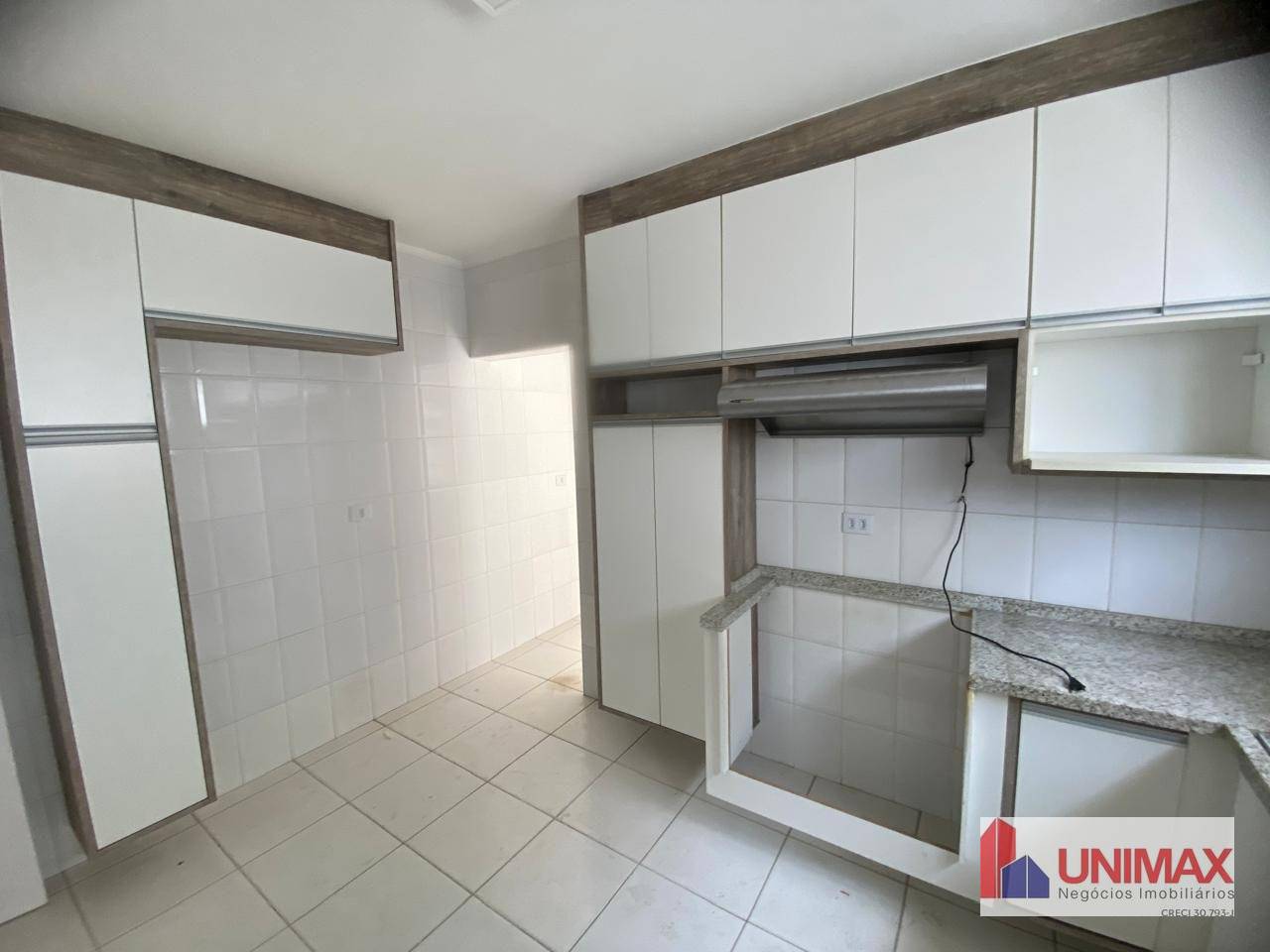 Casa de Condomínio à venda e aluguel com 3 quartos, 300m² - Foto 17