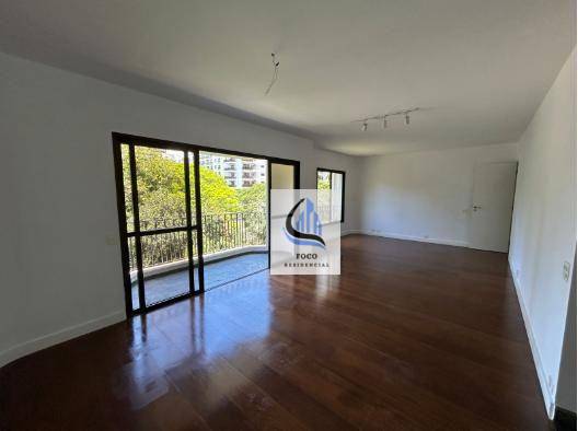 Apartamento para alugar com 4 quartos, 147m² - Foto 3