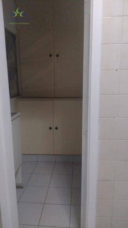 Apartamento à venda com 3 quartos, 87m² - Foto 9