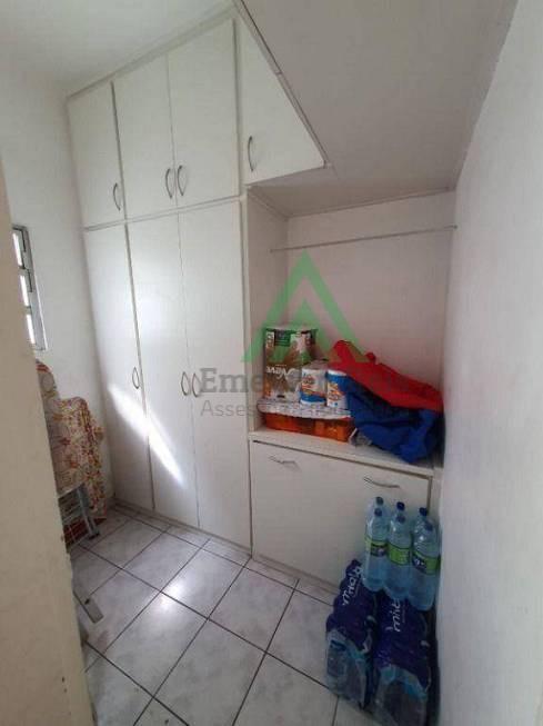 Apartamento à venda com 3 quartos, 130m² - Foto 10