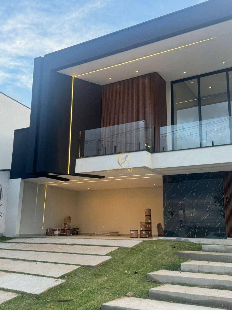 Casa de Condomínio à venda com 3 quartos, 219m² - Foto 1