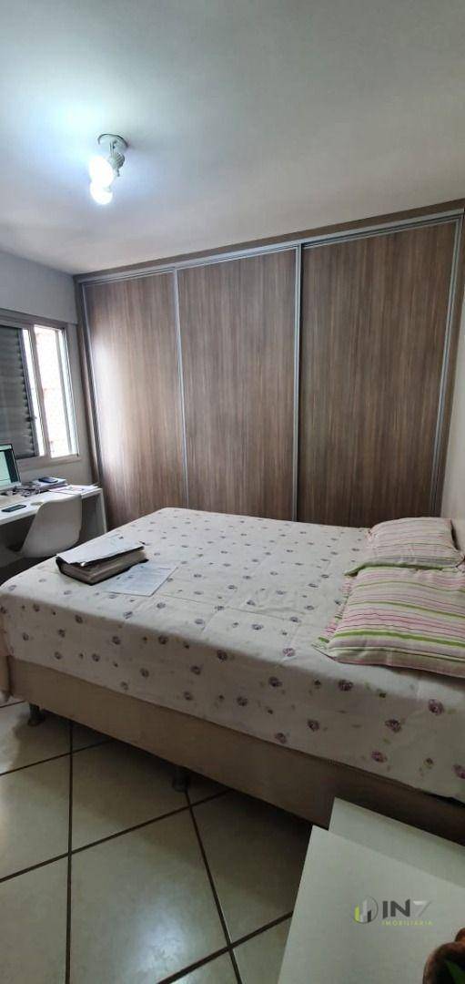 Apartamento à venda com 3 quartos, 74m² - Foto 13