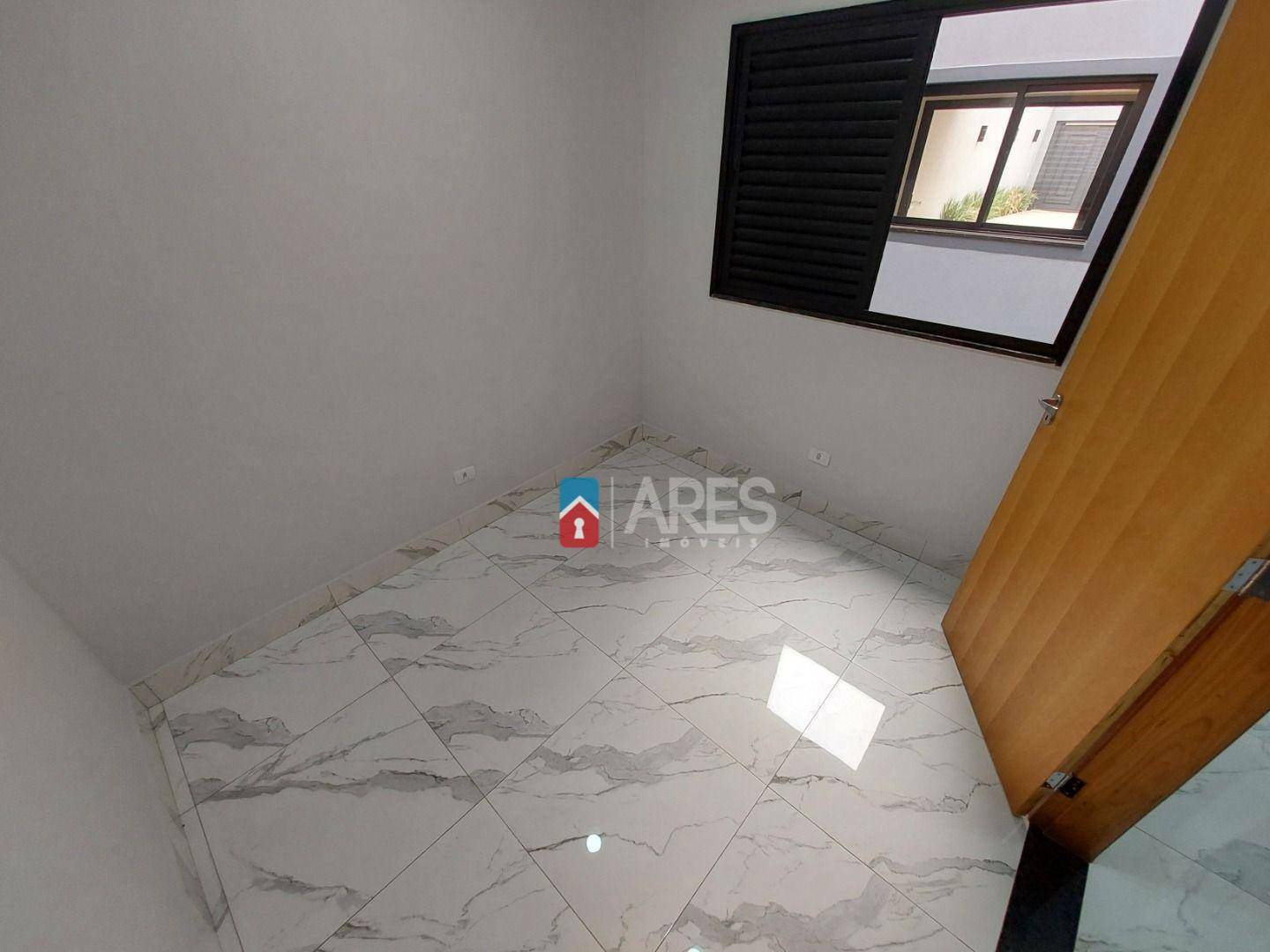 Casa à venda com 3 quartos, 106m² - Foto 14