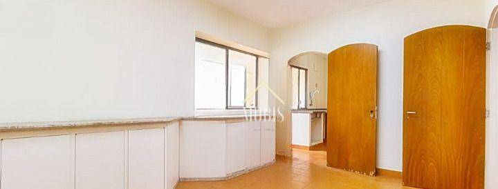 Apartamento à venda com 3 quartos, 136m² - Foto 11