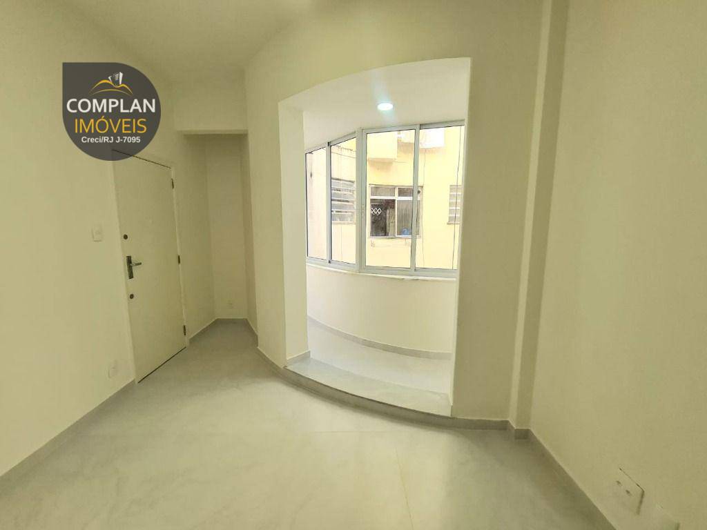 Apartamento à venda com 1 quarto, 40m² - Foto 1