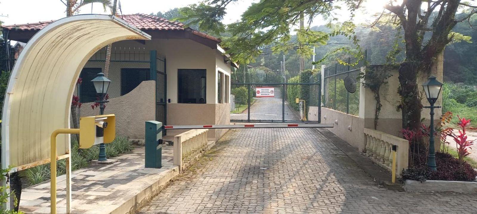 Casa de Condomínio à venda com 4 quartos, 300m² - Foto 60