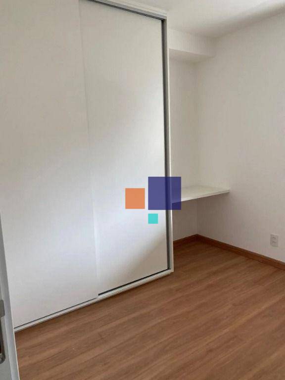 Apartamento à venda com 2 quartos, 70m² - Foto 5