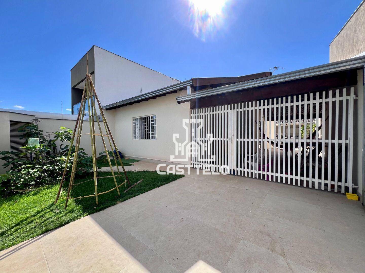 Casa à venda com 2 quartos, 100m² - Foto 2