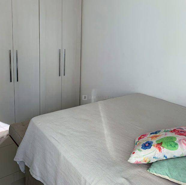 Apartamento à venda com 2 quartos, 79m² - Foto 6