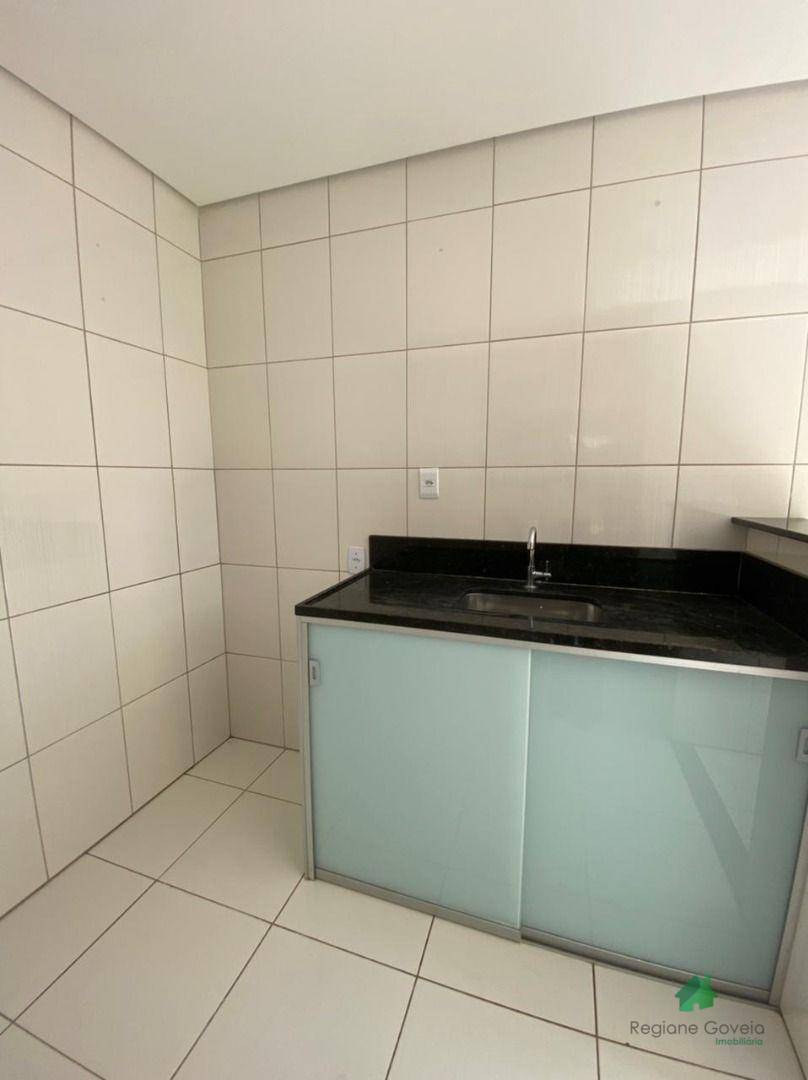 Apartamento para alugar com 2 quartos, 70m² - Foto 12