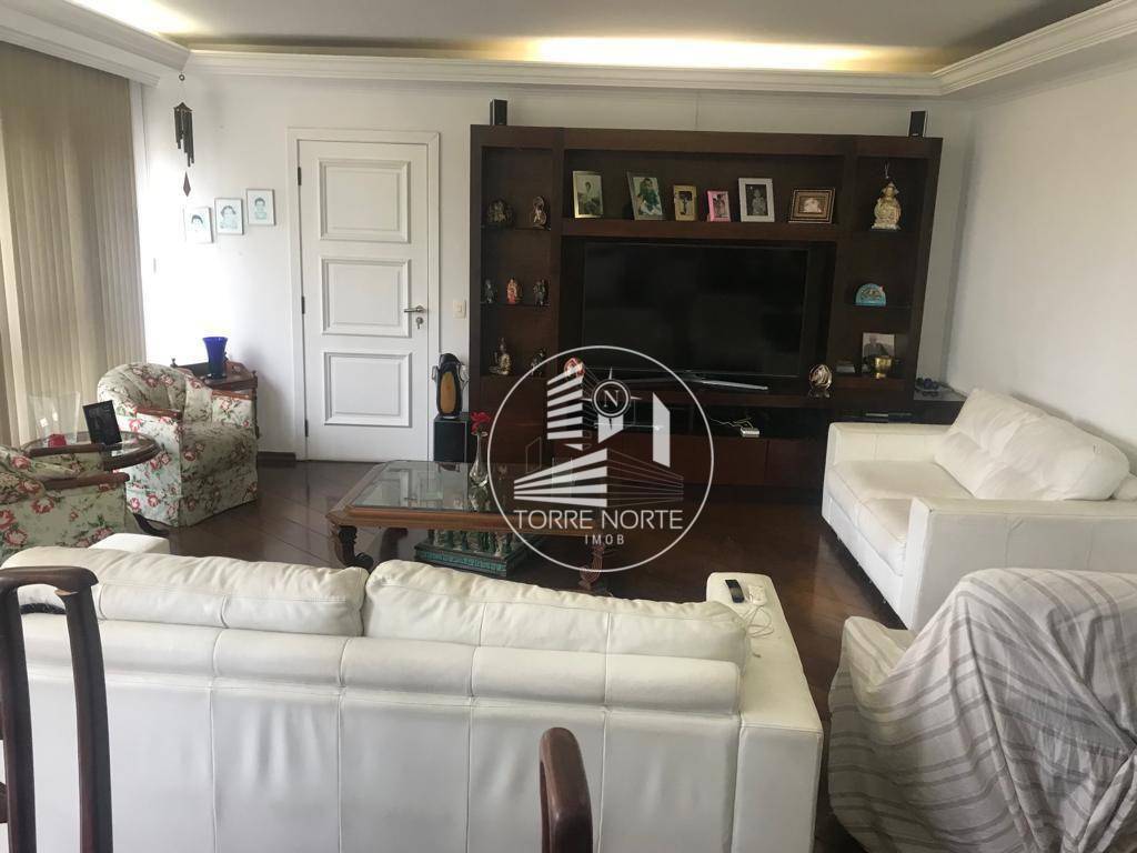 Apartamento à venda com 4 quartos, 160m² - Foto 8