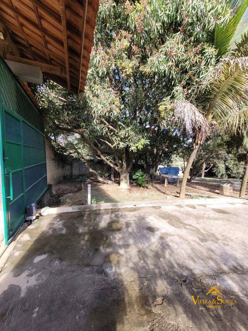 Chácara, 3 quartos, 1732 m² - Foto 3