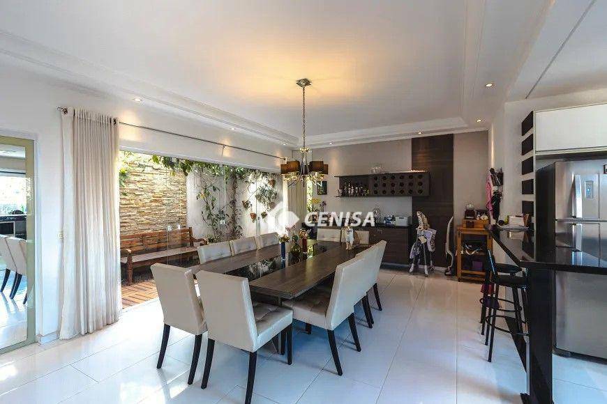 Casa à venda com 4 quartos, 321m² - Foto 10