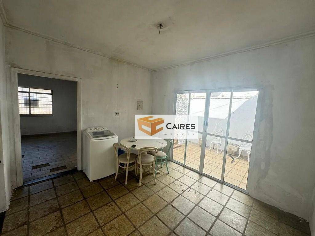 Casa à venda com 3 quartos, 176m² - Foto 4