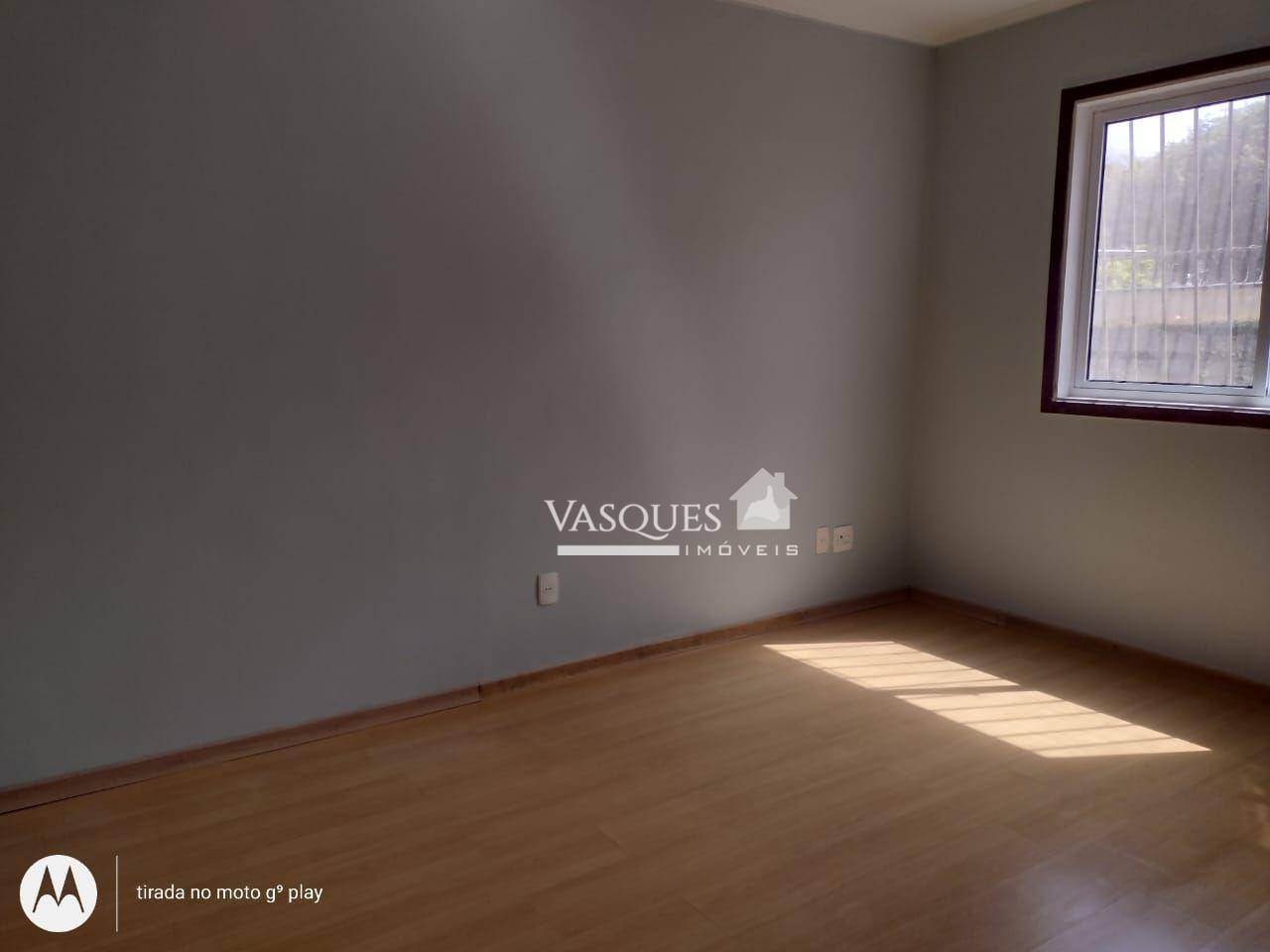 Apartamento à venda com 2 quartos, 62m² - Foto 4