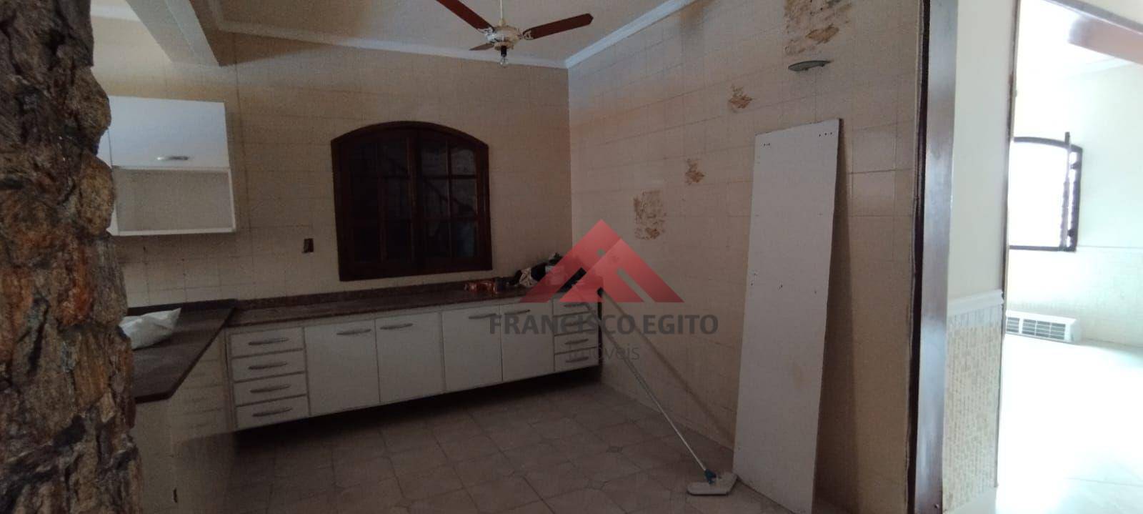 Casa à venda com 3 quartos, 190m² - Foto 10