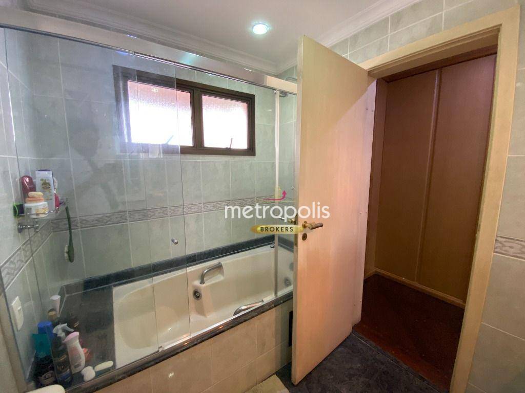 Apartamento para alugar com 3 quartos, 242m² - Foto 26