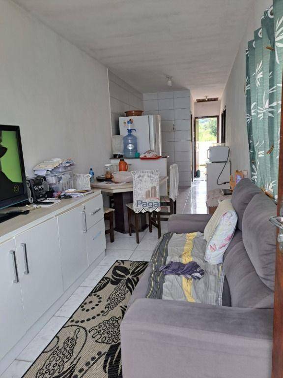 Casa à venda com 2 quartos, 50m² - Foto 2