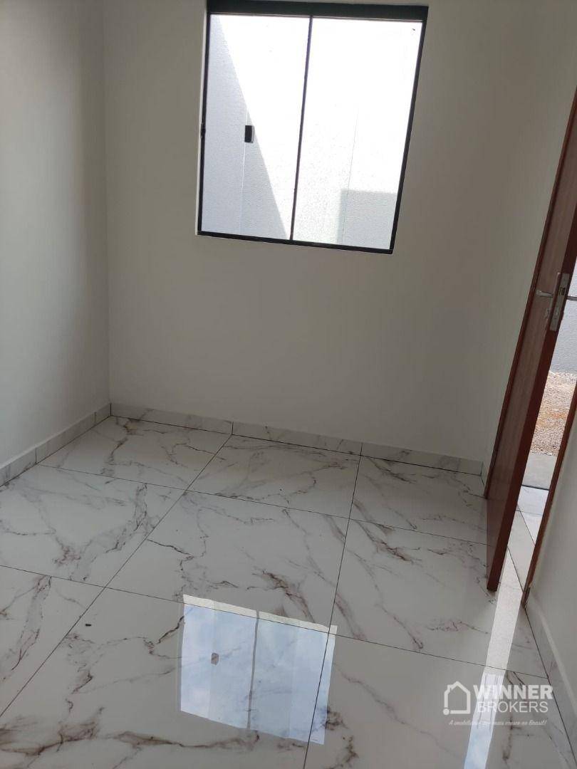 Casa à venda com 3 quartos, 62m² - Foto 4