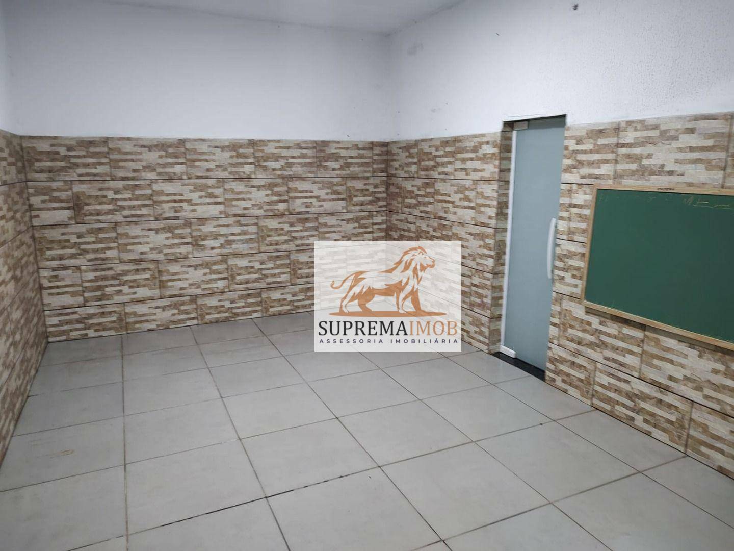 Casa à venda com 2 quartos, 250m² - Foto 10