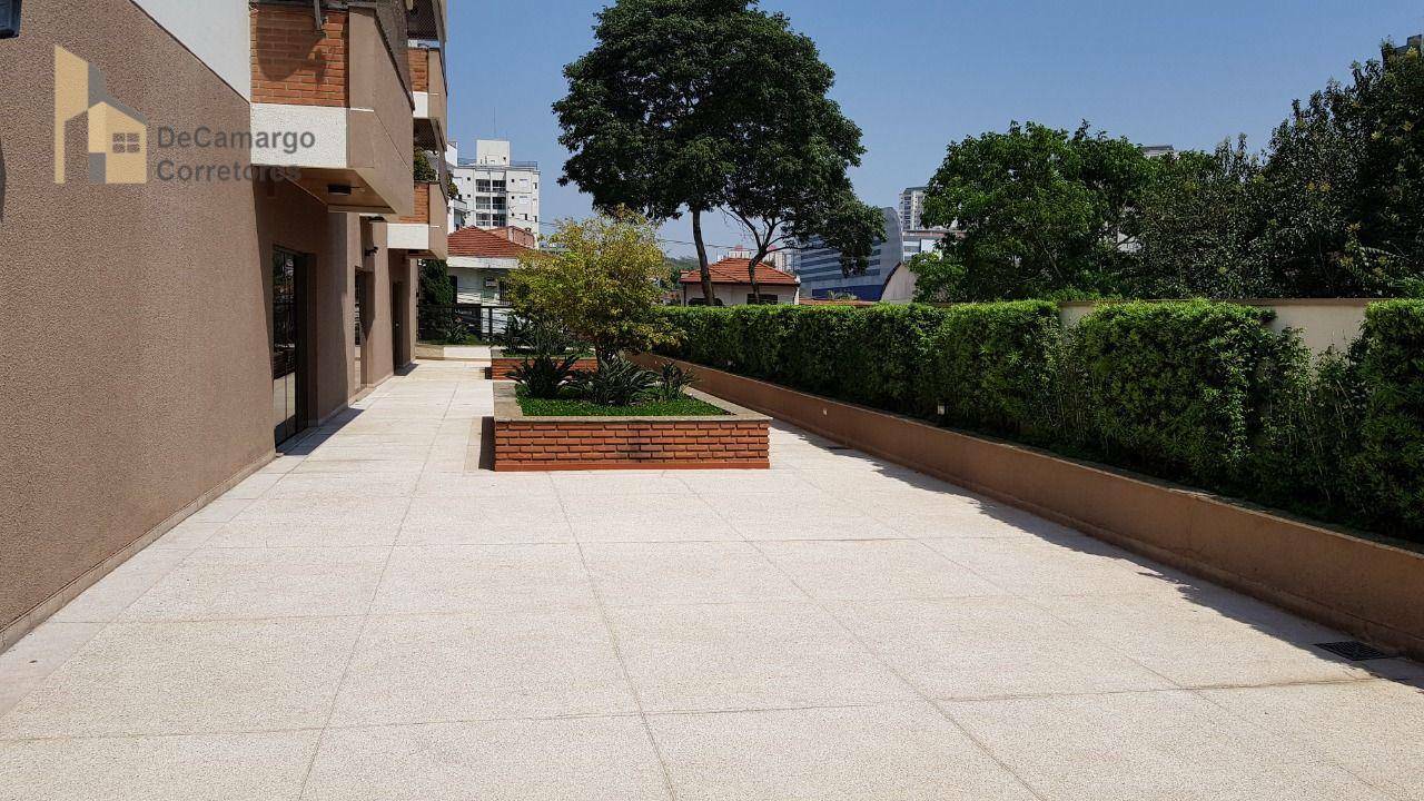 Apartamento à venda com 3 quartos, 136m² - Foto 13