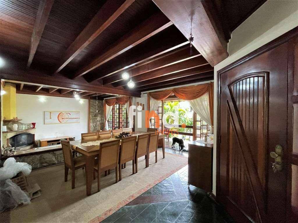 Casa de Condomínio à venda com 6 quartos, 664m² - Foto 6