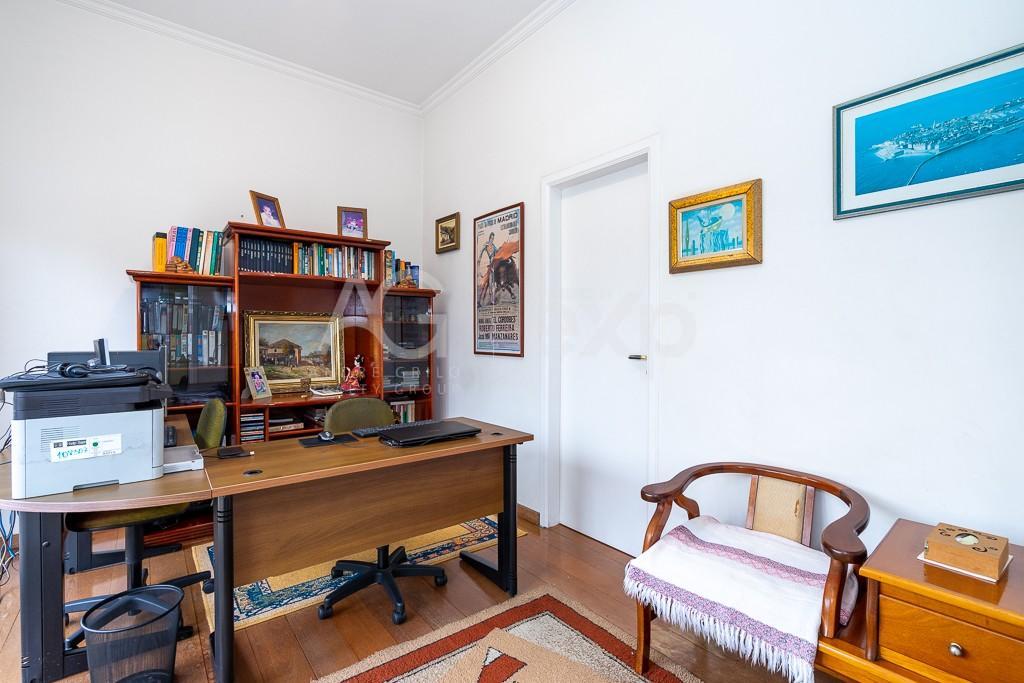 Casa à venda com 4 quartos, 584m² - Foto 16