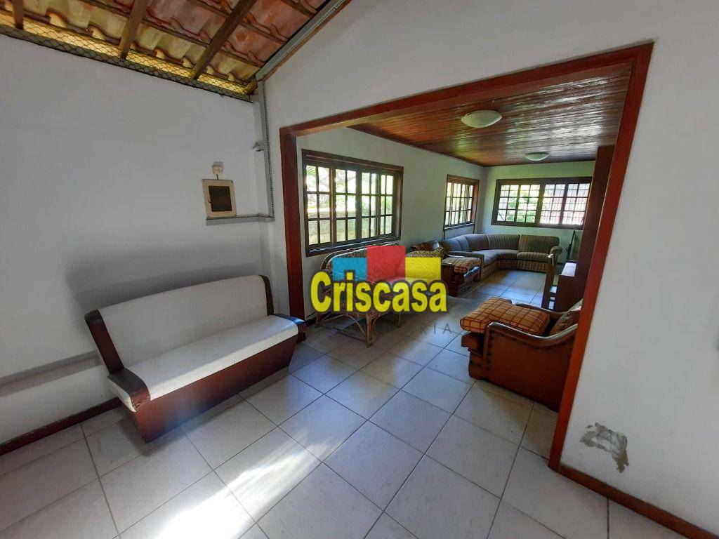 Casa à venda com 8 quartos, 305m² - Foto 4