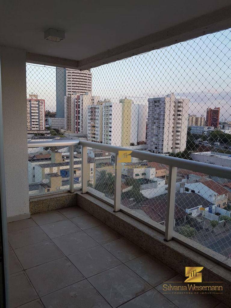 Apartamento à venda com 3 quartos, 96m² - Foto 2