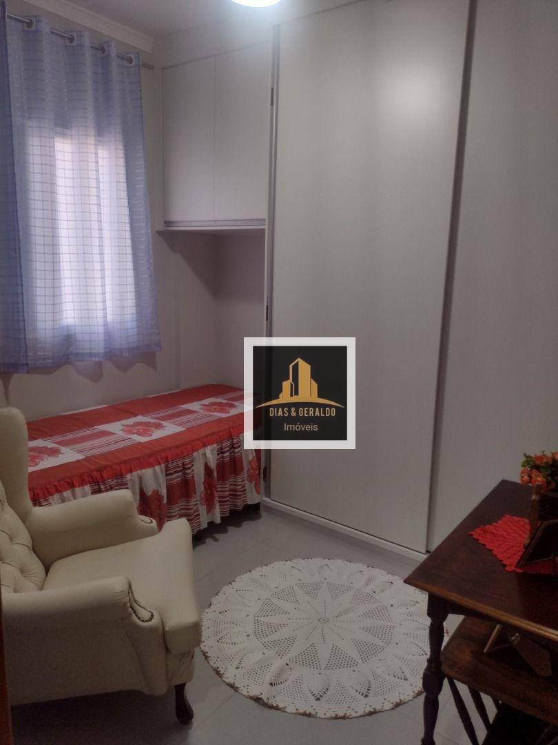 Apartamento à venda com 2 quartos, 70m² - Foto 15