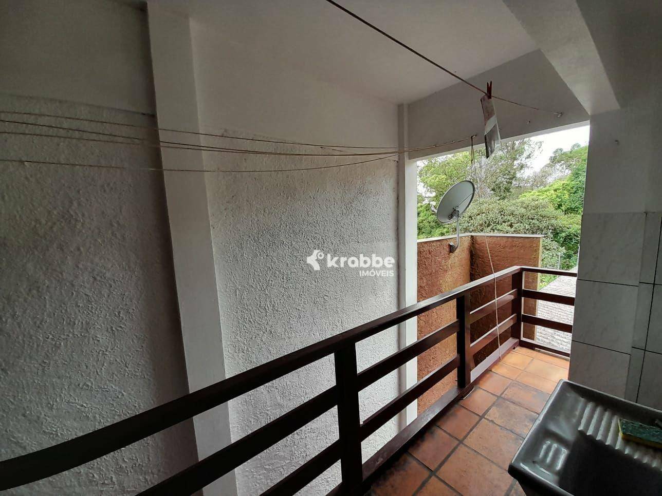 Casa à venda com 4 quartos, 323m² - Foto 15