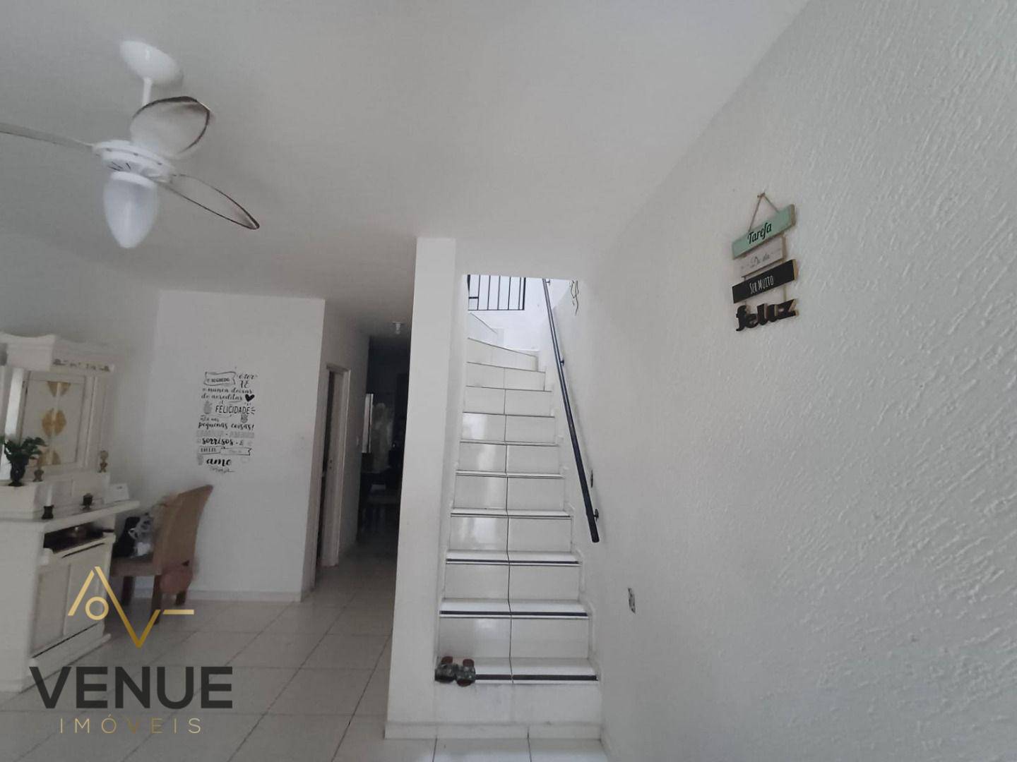 Casa à venda com 2 quartos, 89m² - Foto 14