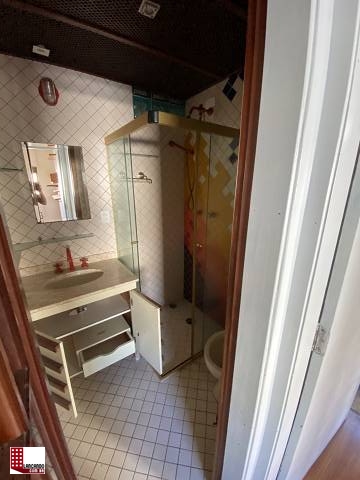 Apartamento à venda com 3 quartos, 130m² - Foto 12