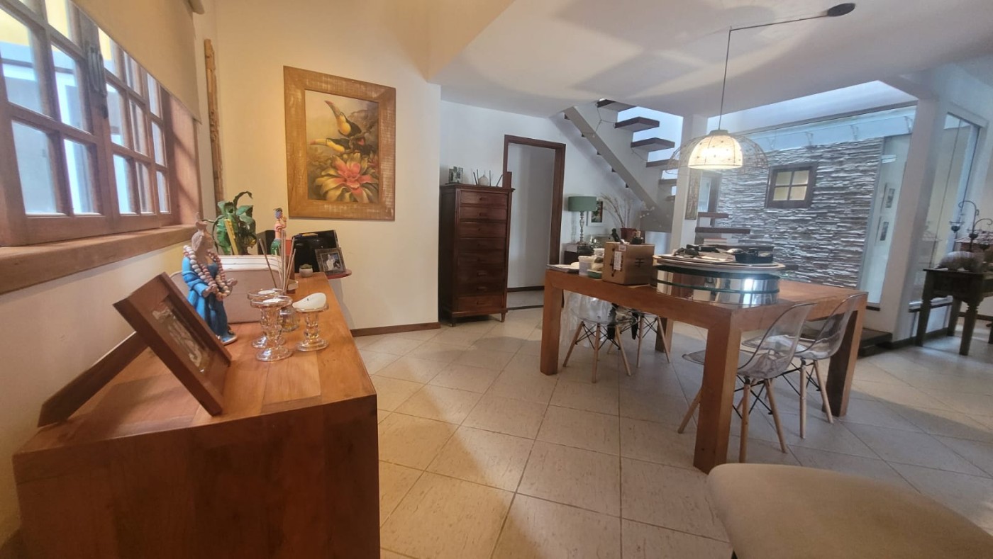 Casa de Condomínio à venda com 4 quartos, 290m² - Foto 12