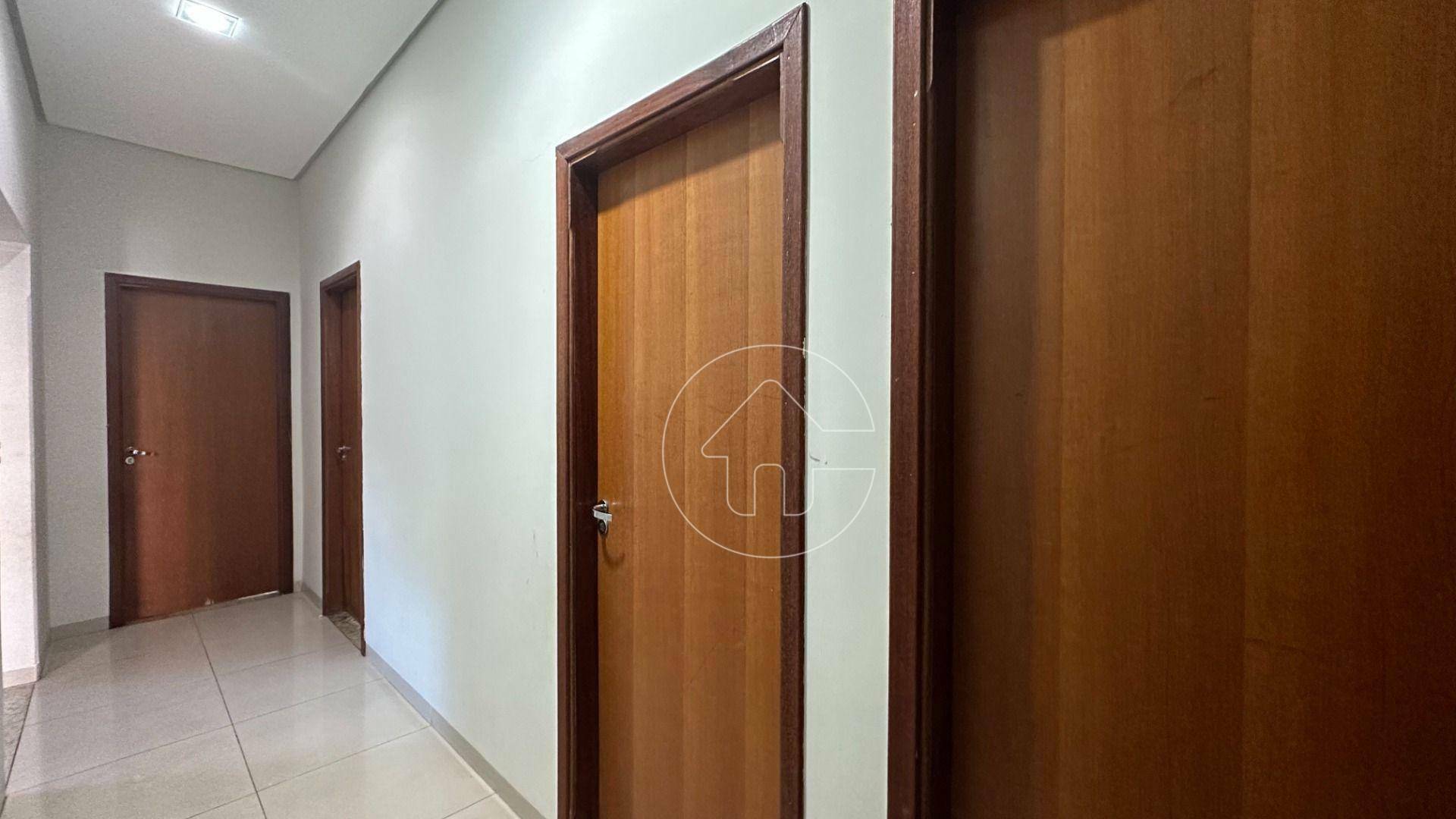 Casa à venda com 4 quartos, 297m² - Foto 11