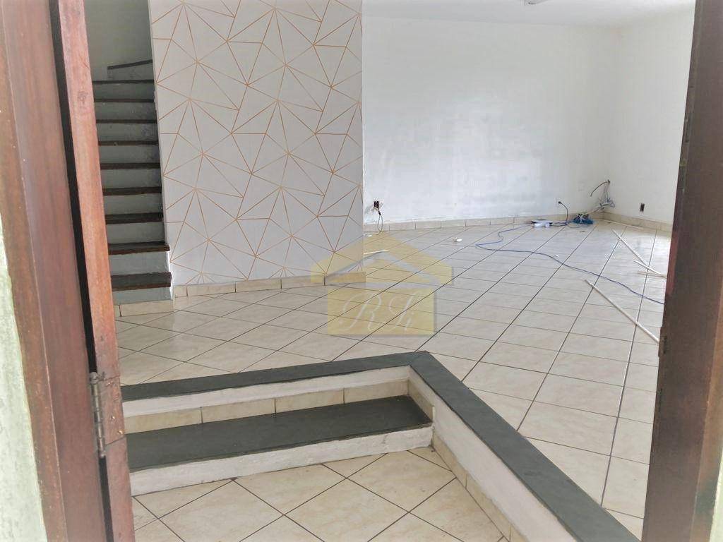 Sobrado para alugar com 3 quartos, 250m² - Foto 2