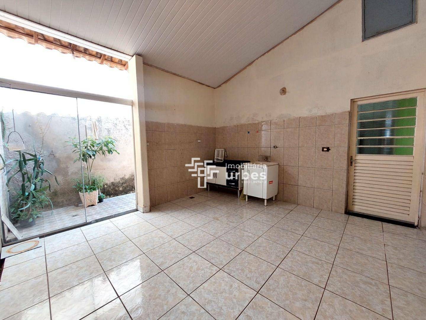 Casa para alugar com 2 quartos, 140m² - Foto 10