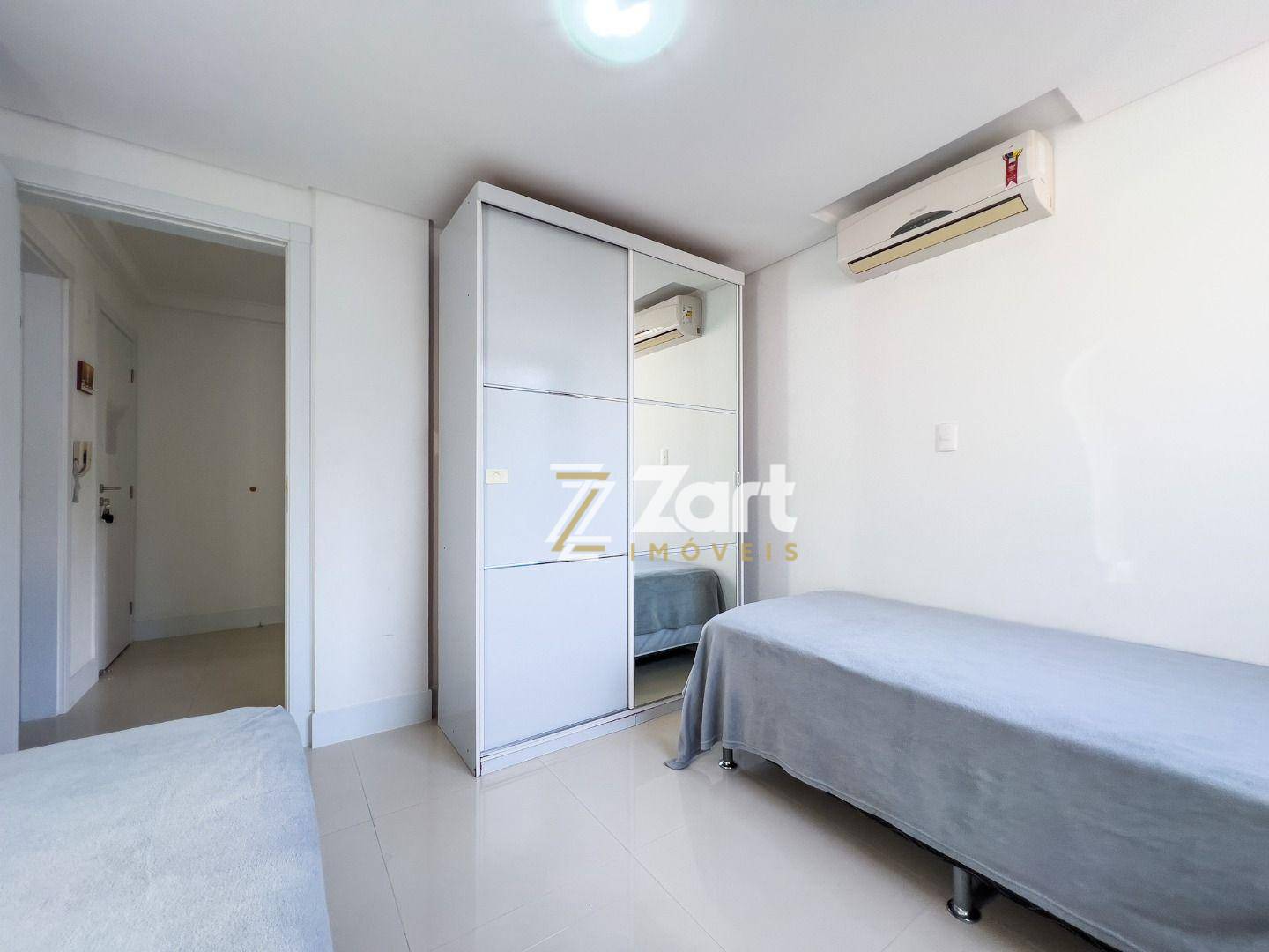 Apartamento à venda com 2 quartos, 70m² - Foto 26