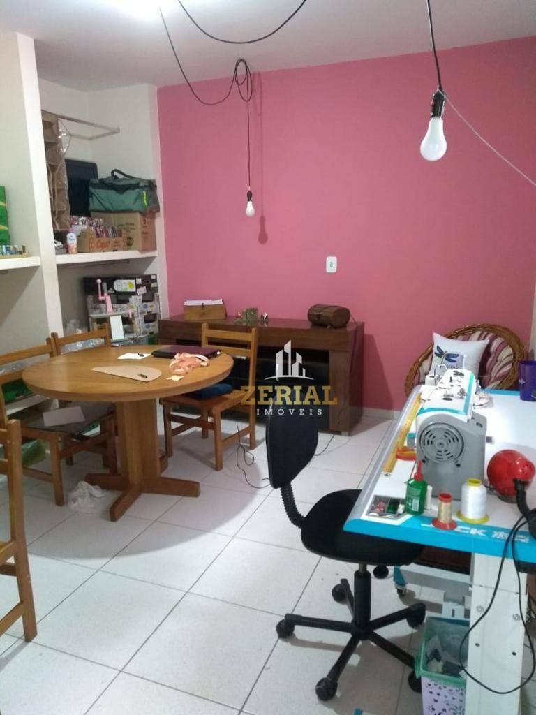 Casa à venda com 3 quartos, 180m² - Foto 10