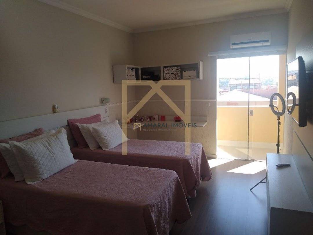 Casa à venda e aluguel com 3 quartos, 420m² - Foto 11