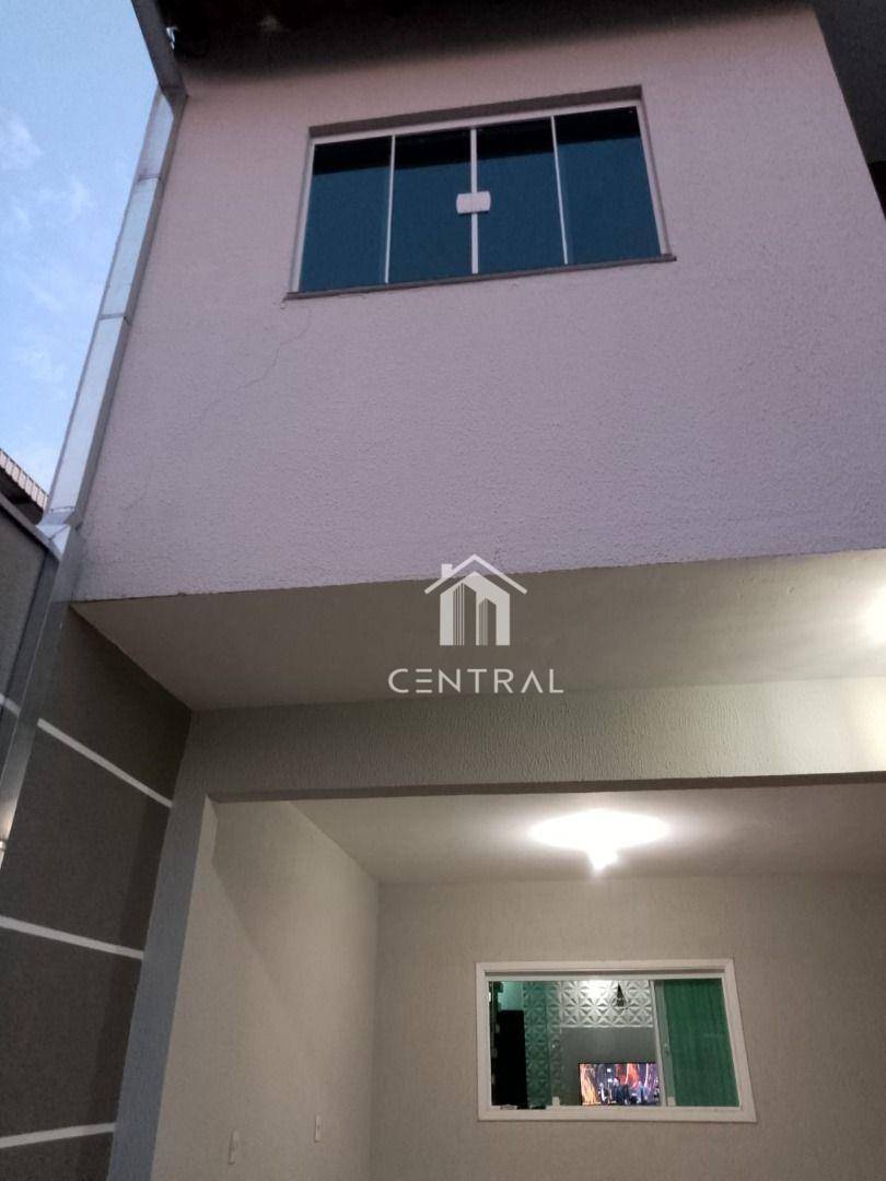 Sobrado, 3 quartos, 221 m² - Foto 1