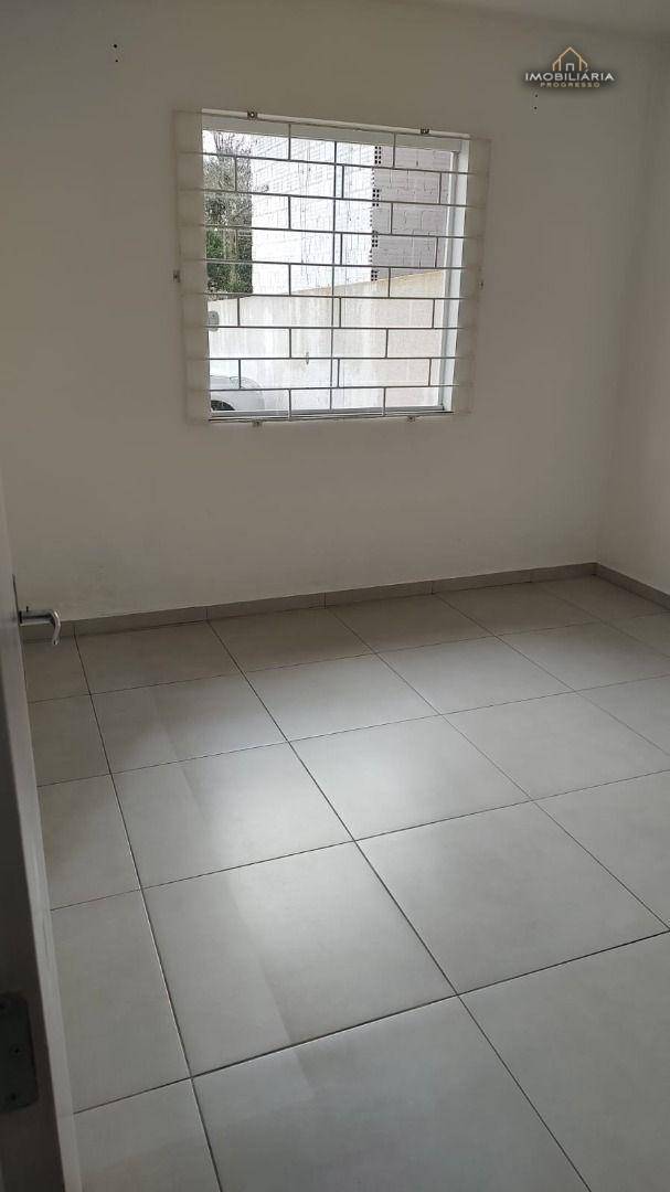 Casa à venda com 2 quartos, 50m² - Foto 13