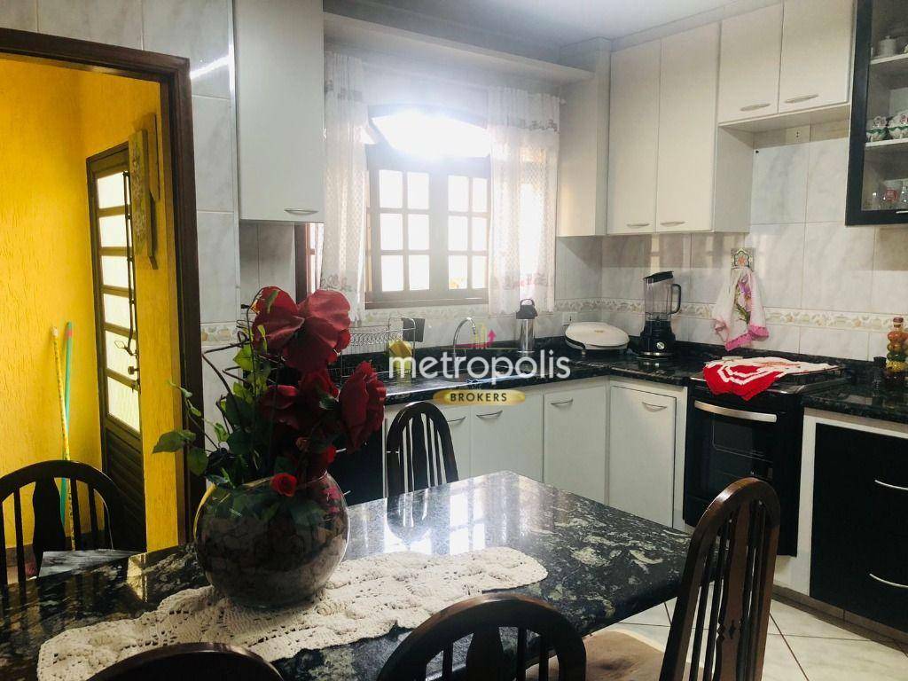 Sobrado à venda com 2 quartos, 141m² - Foto 4