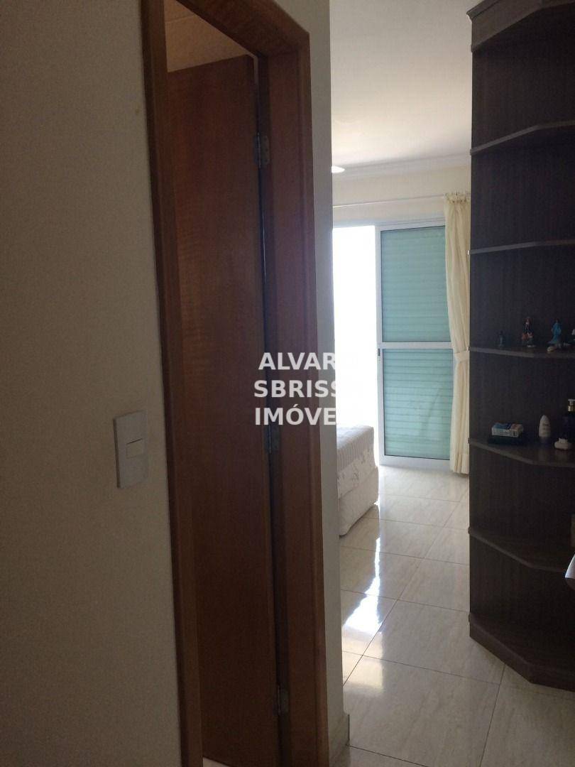 Apartamento à venda com 3 quartos, 151m² - Foto 13