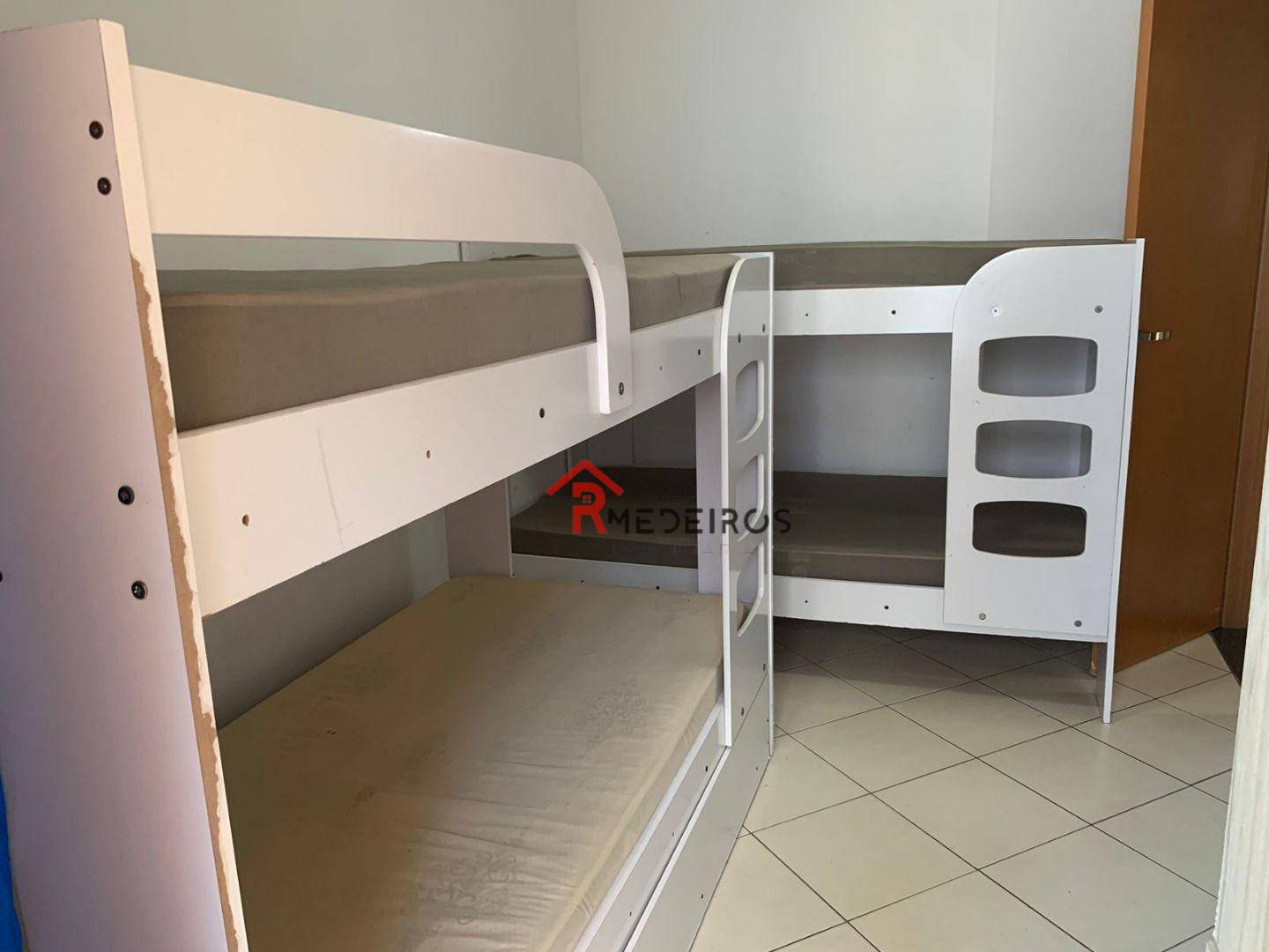 Apartamento à venda com 2 quartos, 75m² - Foto 17